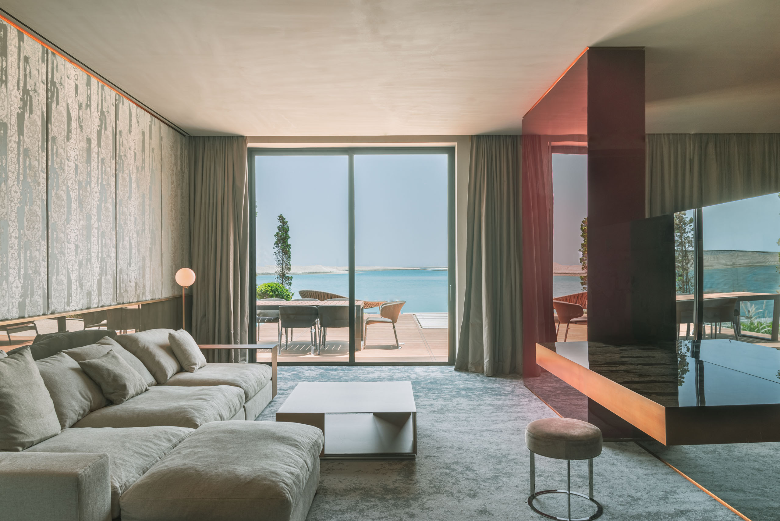 Portofino - Queens Suite Dubai
