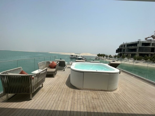 The Floating Seahorse Villas for Sale in The World Island Dubai
