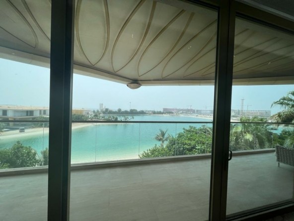 The World Island - Beachfront Properties