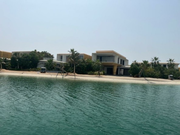 The World Island - Beachfront Properties