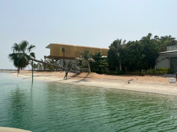 The World Island - Beachfront Properties