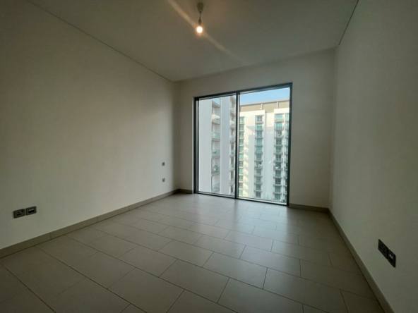 2 Bedroom Waterfront Apartment for Sale in Dubai