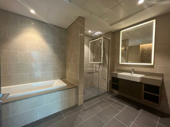2 Bedroom Waterfront Apartment for Sale in Dubai